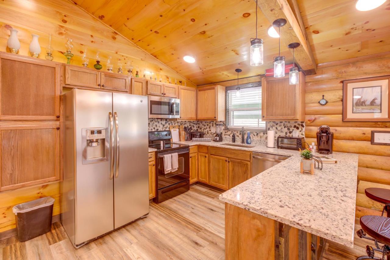 Pet-Friendly Chattanooga Cabin With Hot Tub And Kayaks Exteriör bild