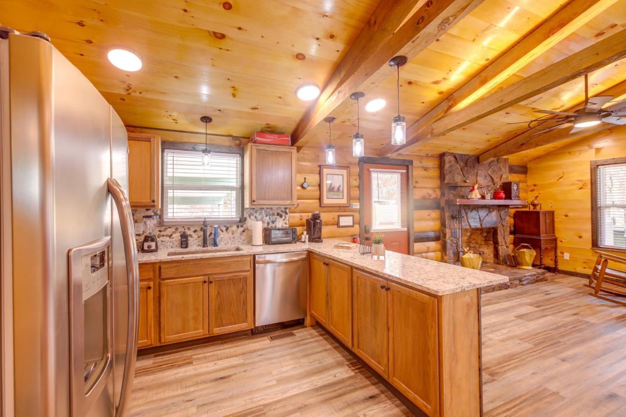 Pet-Friendly Chattanooga Cabin With Hot Tub And Kayaks Exteriör bild