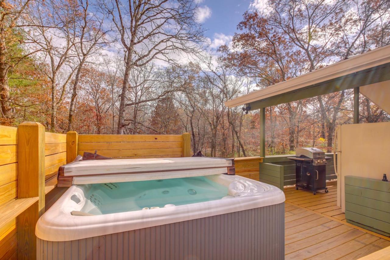 Pet-Friendly Chattanooga Cabin With Hot Tub And Kayaks Exteriör bild